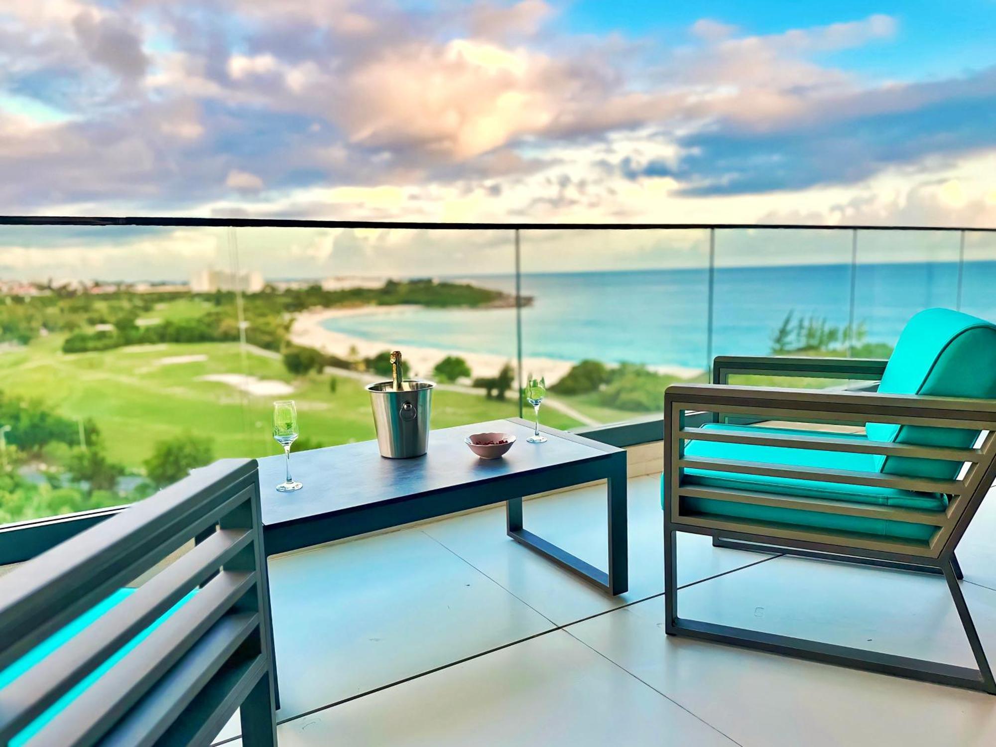 Mullet Bay Suites - Your Luxury Stay Awaits Cupecoy  Exterior photo